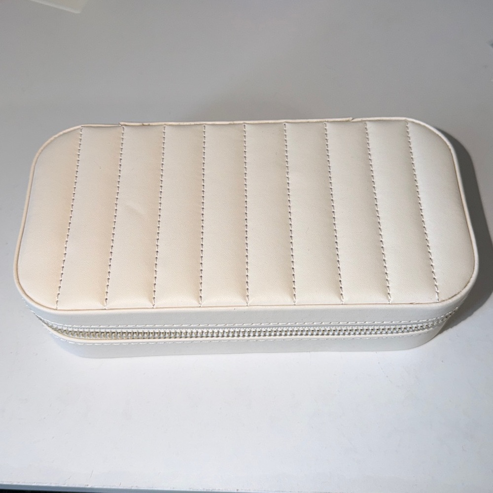 Cream Jewelry Box